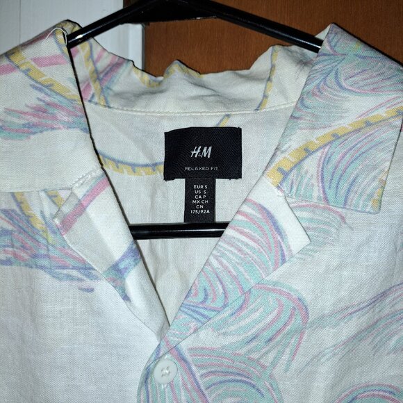 H&M Hawaiian style shirt - Picture 2 of 5